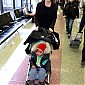 Nom du fichier=CharlizeandhersonJacksonarrivedinBoston_03.jpg
Taille du fichier=231Ko
Dimensions : 700x1000
Ajouté le : 17 Mars 2013 CharlizeandhersonJacksonarrivedinBoston_03.jpg