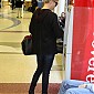 Nom du fichier=CharlizeandhersonJacksonarrivedinBoston_11.jpg
Taille du fichier=191Ko
Dimensions : 711x1000
Ajouté le : 17 Mars 2013 CharlizeandhersonJacksonarrivedinBoston_11.jpg