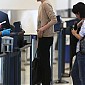 Nom du fichier=LeavesLAairportLAX17avril_03.jpg
Taille du fichier=96Ko
Dimensions : 690x1024
Ajouté le : 19 Avril 2013 LeavesLAairportLAX17avril_03.jpg