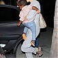 Nom du fichier=leavingSpagoBeverlyHills_07.jpg
Taille du fichier=102Ko
Dimensions : 500x800
Ajouté le : 29 Avril 2013 leavingSpagoBeverlyHills_07.jpg