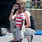 Nom du fichier=takesJacksontoCoffeeBeanWestHollywood_19.jpg
Taille du fichier=629Ko
Dimensions : 1428x1850
Ajouté le : 26 Septembre 2013 takesJacksontoCoffeeBeanWestHollywood_19.jpg