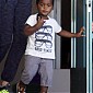 Nom du fichier=outandaboutwithhersonJacksononOct16LA_26.jpg
Taille du fichier=313Ko
Dimensions : 1060x1413
Ajouté le : 17 Octobre 2013 outandaboutwithhersonJacksononOct16LA_26.jpg