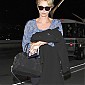 Nom du fichier=CharlizeTheronArrivesLAXairport_02.jpg
Taille du fichier=484Ko
Dimensions : 1442x1800
Ajouté le : 11 Décembre 2013 CharlizeTheronArrivesLAXairport_02.jpg