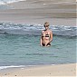 Nom du fichier=CharlizeTheron_wearingabikiniatabeachinHawaii_006.jpg
Taille du fichier=399Ko
Dimensions : 1950x1300
Ajouté le : 02 Janvier 2014 CharlizeTheron_wearingabikiniatabeachinHawaii_006.jpg