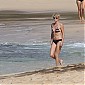 Nom du fichier=CharlizeTheron_wearingabikiniatabeachinHawaii_026.jpg
Taille du fichier=373Ko
Dimensions : 1950x1300
Ajouté le : 02 Janvier 2014 CharlizeTheron_wearingabikiniatabeachinHawaii_026.jpg