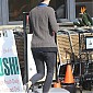 Nom du fichier=CharlizeTheron_MakesStarbucksRun_09.jpg
Taille du fichier=179Ko
Dimensions : 722x1024
Ajouté le : 05 Janvier 2014 CharlizeTheron_MakesStarbucksRun_09.jpg