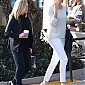 Nom du fichier=outwithmomforsomecoffeeinLA_07.jpg
Taille du fichier=526Ko
Dimensions : 1300x1950
Ajouté le : 11 Janvier 2014 outwithmomforsomecoffeeinLA_07.jpg