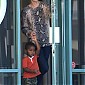 Nom du fichier=CTLeaveFitForKidswithJackson_06.jpg
Taille du fichier=145Ko
Dimensions : 625x1000
Ajouté le : 14 Janvier 2014 CTLeaveFitForKidswithJackson_06.jpg