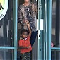 Nom du fichier=CTLeaveFitForKidswithJackson_07.jpg
Taille du fichier=150Ko
Dimensions : 641x1000
Ajouté le : 14 Janvier 2014 CTLeaveFitForKidswithJackson_07.jpg