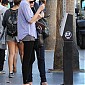 Nom du fichier=strollinginHollywoodbld_07.JPG
Taille du fichier=684Ko
Dimensions : 1321x1950
Ajouté le : 17 Janvier 2014 strollinginHollywoodbld_07.JPG
