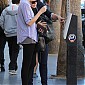 Nom du fichier=strollinginHollywoodbld_08.JPG
Taille du fichier=669Ko
Dimensions : 1315x1950
Ajouté le : 17 Janvier 2014 strollinginHollywoodbld_08.JPG