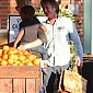Nom du fichier=CharlizeTheronarrivesWholeFoodsWH_05.jpg
Taille du fichier=156Ko
Dimensions : 819x1024
Ajouté le : 23 Janvier 2014 CharlizeTheronarrivesWholeFoodsWH_05.jpg