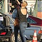 CharlizeTheronarrivesWholeFoodsWH_12.jpg