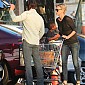 Nom du fichier=CharlizeTheronarrivesWholeFoodsWH_24.jpg
Taille du fichier=193Ko
Dimensions : 864x1024
Ajouté le : 23 Janvier 2014 CharlizeTheronarrivesWholeFoodsWH_24.jpg