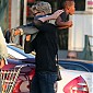 Nom du fichier=CharlizeTheronarrivesWholeFoodsWH_25.jpg
Taille du fichier=151Ko
Dimensions : 863x1024
Ajouté le : 23 Janvier 2014 CharlizeTheronarrivesWholeFoodsWH_25.jpg