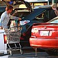 Nom du fichier=CharlizeTheronarrivesWholeFoodsWH_34.jpg
Taille du fichier=203Ko
Dimensions : 1024x752
Ajouté le : 23 Janvier 2014 CharlizeTheronarrivesWholeFoodsWH_34.jpg