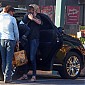 Nom du fichier=CharlizeTheronarrivesWholeFoodsWH_42.jpg
Taille du fichier=613Ko
Dimensions : 1950x1300
Ajouté le : 24 Janvier 2014 CharlizeTheronarrivesWholeFoodsWH_42.jpg