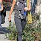 CharlizeTheronFinishesWorkoutLA_15.jpg