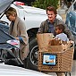 Nom du fichier=goinggroceryshoppingwithSeanandJackson_30.jpg
Taille du fichier=541Ko
Dimensions : 1950x1300
Ajouté le : 05 Février 2014 goinggroceryshoppingwithSeanandJackson_30.jpg