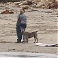 Nom du fichier=CTSeanPennMalibu11mars_04.jpg
Taille du fichier=290Ko
Dimensions : 1368x872
Ajouté le : 14 Mars 2014 CTSeanPennMalibu11mars_04.jpg