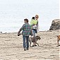 Nom du fichier=CTSeanPennMalibu11mars_40.jpg
Taille du fichier=270Ko
Dimensions : 1240x824
Ajouté le : 14 Mars 2014 CTSeanPennMalibu11mars_40.jpg