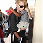 Nom du fichier=CharlizeandhersonJacksondepartingonflightatLAX_05.jpg
Taille du fichier=167Ko
Dimensions : 779x1024
Ajouté le : 18 Mars 2014 CharlizeandhersonJacksondepartingonflightatLAX_05.jpg