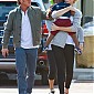 Nom du fichier=CharlizeandSeanAfterlunchwiththeirmotherandJackson_05.jpg
Taille du fichier=402Ko
Dimensions : 1378x1920
Ajouté le : 29 Avril 2014 CharlizeandSeanAfterlunchwiththeirmotherandJackson_05.jpg