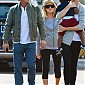 Nom du fichier=CharlizeandSeanAfterlunchwiththeirmotherandJackson_16.jpg
Taille du fichier=414Ko
Dimensions : 1300x1950
Ajouté le : 29 Avril 2014 CharlizeandSeanAfterlunchwiththeirmotherandJackson_16.jpg