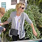 Nom du fichier=CharlizeandSeanAfterlunchwiththeirmotherandJackson_30.jpg
Taille du fichier=508Ko
Dimensions : 1614x1600
Ajouté le : 29 Avril 2014 CharlizeandSeanAfterlunchwiththeirmotherandJackson_30.jpg