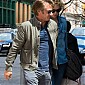 CharlizeSeanoutandaboutinNewYorkCity_06.jpg