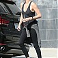Nom du fichier=CharlizeandSeanPennOutwithJackson_43.jpg
Taille du fichier=134Ko
Dimensions : 702x1024
Ajouté le : 06 Juin 2014 CharlizeandSeanPennOutwithJackson_43.jpg