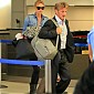Nom du fichier=Sean_Penn_and_Charlize_LAXAirport_02.jpg
Taille du fichier=106Ko
Dimensions : 634x799
Ajouté le : 11 Novembre 2014 Sean_Penn_and_Charlize_LAXAirport_02.jpg