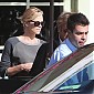 Nom du fichier=charlize-theron-jackson-sean-penn-frozen-yougurt_1019.jpg
Taille du fichier=292Ko
Dimensions : 1800x1352
Ajouté le : 23 Novembre 2014 charlize-theron-jackson-sean-penn-frozen-yougurt_1019.jpg