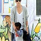Nom du fichier=TheronandJacksoninLA_09.jpg
Taille du fichier=499Ko
Dimensions : 1375x1800
Ajouté le : 22 Novembre 2014 TheronandJacksoninLA_09.jpg
