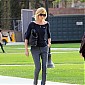 Nom du fichier=isspottedoutandaboutwithafriendinLosAngeles_02.jpg
Taille du fichier=240Ko
Dimensions : 1264x1896
Ajouté le : 23 Novembre 2014 isspottedoutandaboutwithafriendinLosAngeles_02.jpg