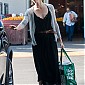 Nom du fichier=CharlizeandSean_outgroceryshoppingatWholeFoods_43.jpg
Taille du fichier=485Ko
Dimensions : 1364x1850
Ajouté le : 02 Décembre 2014 CharlizeandSean_outgroceryshoppingatWholeFoods_43.jpg