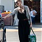 Nom du fichier=CharlizeandSean_outgroceryshoppingatWholeFoods_47.jpg
Taille du fichier=490Ko
Dimensions : 1479x1750
Ajouté le : 02 Décembre 2014 CharlizeandSean_outgroceryshoppingatWholeFoods_47.jpg