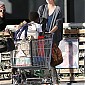 Nom du fichier=CharlizeTherontakessongroceryshopping_03.jpg
Taille du fichier=239Ko
Dimensions : 754x1024
Ajouté le : 27 Décembre 2014 CharlizeTherontakessongroceryshopping_03.jpg