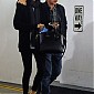 Nom du fichier=CharlizeshareacigarettebreakwithSean_03.jpg
Taille du fichier=451Ko
Dimensions : 1260x1950
Ajouté le : 02 Janvier 2015 CharlizeshareacigarettebreakwithSean_03.jpg
