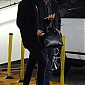 Nom du fichier=CharlizeshareacigarettebreakwithSean_10.jpg
Taille du fichier=429Ko
Dimensions : 1172x1950
Ajouté le : 02 Janvier 2015 CharlizeshareacigarettebreakwithSean_10.jpg