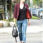 Nom du fichier=CharlizeTheronOutforlunchatTerronisLA_11.jpg
Taille du fichier=570Ko
Dimensions : 1365x1920
Ajouté le : 14 Janvier 2015 CharlizeTheronOutforlunchatTerronisLA_11.jpg