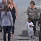 Nom du fichier=BroughtMotherGerdaandJacksonTosetForEsquireshoot_42.jpg
Taille du fichier=527Ko
Dimensions : 1483x1800
Ajouté le : 24 Janvier 2015 BroughtMotherGerdaandJacksonTosetForEsquireshoot_42.jpg