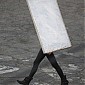 Nom du fichier=BroughtMotherGerdaandJacksonTosetForEsquireshoot_50.jpg
Taille du fichier=574Ko
Dimensions : 1300x1950
Ajouté le : 24 Janvier 2015 BroughtMotherGerdaandJacksonTosetForEsquireshoot_50.jpg