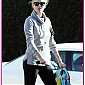 Nom du fichier=Charlize_pikeuphersonfromkarate_01.jpg
Taille du fichier=101Ko
Dimensions : 609x806
Ajouté le : 26 Février 2015 Charlize_pikeuphersonfromkarate_01.jpg