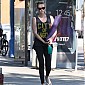 Nom du fichier=CharlizeLeavingayogaclassinLA_04.jpg
Taille du fichier=451Ko
Dimensions : 1387x1850
Ajouté le : 28 Février 2015 CharlizeLeavingayogaclassinLA_04.jpg