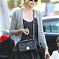 CharlizeShoppingatBristolFarmsinLAwithson_07.jpg