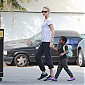 Nom du fichier=CharlizeTheronandJacksonOutinLA_00.jpg
Taille du fichier=486Ko
Dimensions : 1800x1431
Ajouté le : 28 Février 2015 CharlizeTheronandJacksonOutinLA_00.jpg