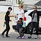 Nom du fichier=CharlizeTheronandJacksonOutinLA_08.jpg
Taille du fichier=559Ko
Dimensions : 1800x1431
Ajouté le : 28 Février 2015 CharlizeTheronandJacksonOutinLA_08.jpg