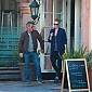 Nom du fichier=CharlizeandSeantakeJacksontoCoogiesCafe_02.jpg
Taille du fichier=127Ko
Dimensions : 956x1024
Ajouté le : 04 Mars 2015 CharlizeandSeantakeJacksontoCoogiesCafe_02.jpg