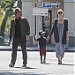 Nom du fichier=SeanandCharlizetakelittleJacksonoutforbrunch_06.jpg
Taille du fichier=267Ko
Dimensions : 1468x978
Ajouté le : 12 Mars 2015 SeanandCharlizetakelittleJacksonoutforbrunch_06.jpg